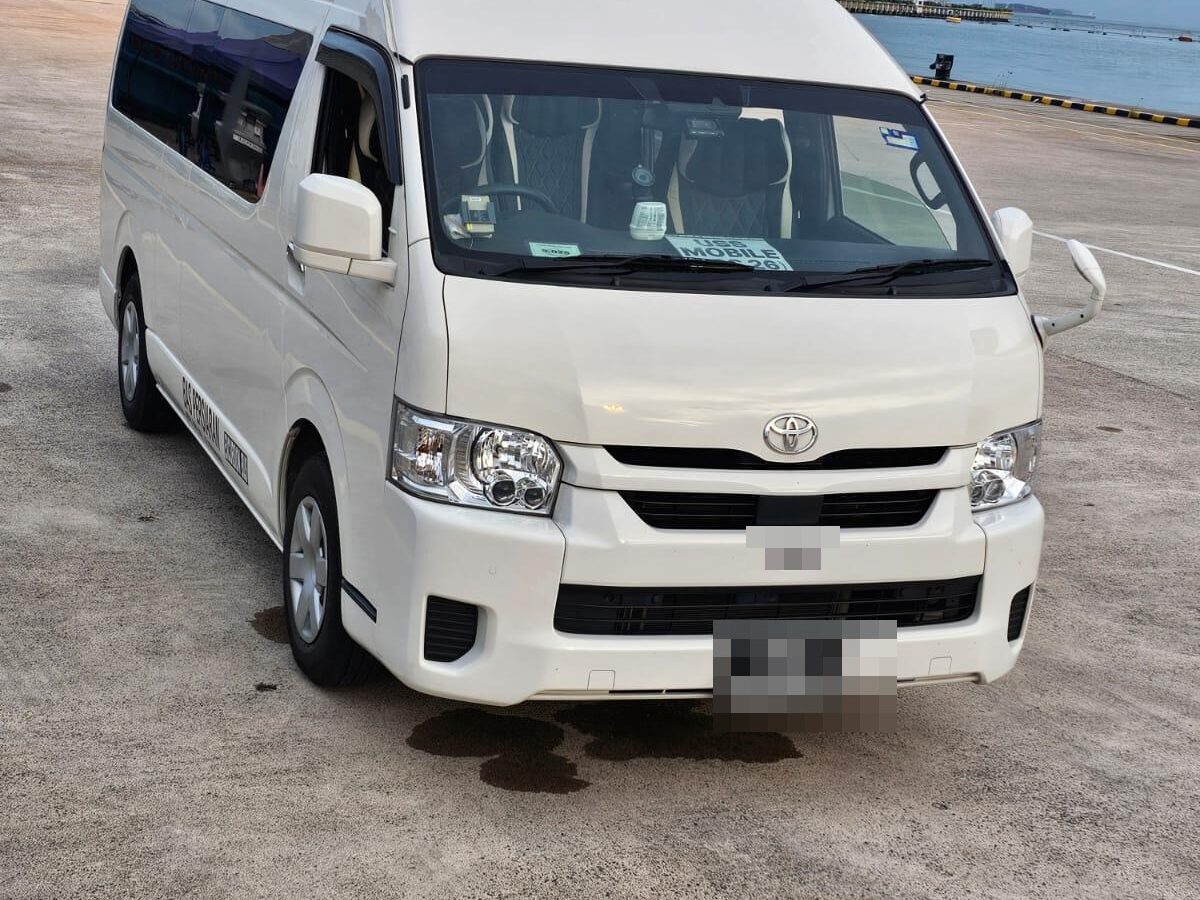 13 seater minibus for charter in Singapore — Toyota Hiace Commuter